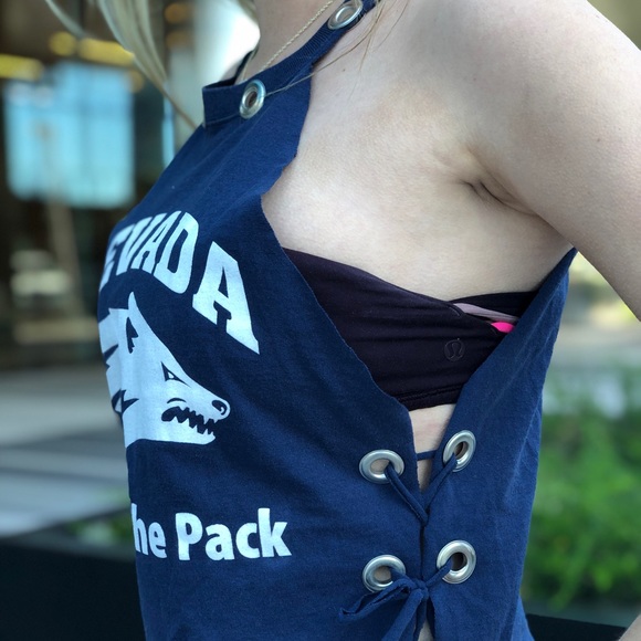 University Nevada Reno (UNR) Custom T - Picture 2 of 2